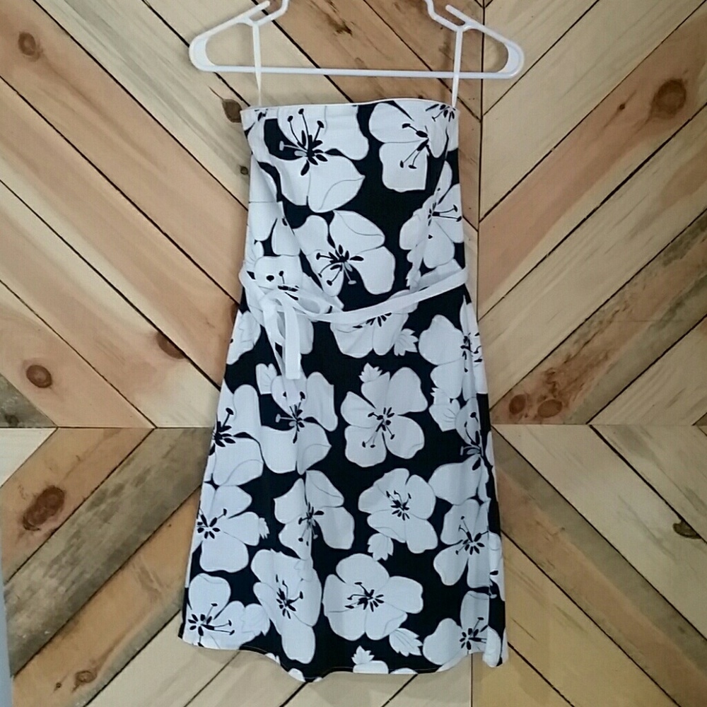 Old Navy Strapless Dress